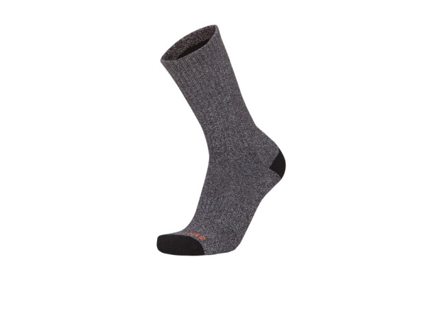 Teplé ponožky vhodné na turistiku vyrobené z vlákna Thermolite.