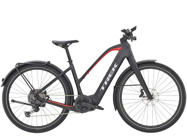 Allant+ 9.9 je elektro bicykel, ktorým nahradíš auto výjazdom do mesta. Má ľahký OCLV karbónový rám, napájaný Bosch Performance Line CX motorom a batériou s najväčšou výdržou akú Bosch vyrába. Taktiež má 1x12 prevodník, premyslené detaily ako integrované svetlá a blatníky, vďaka čomu ťa donútia použivať tento bicykel viac a nahradí to tvoje primárne vozidlo.